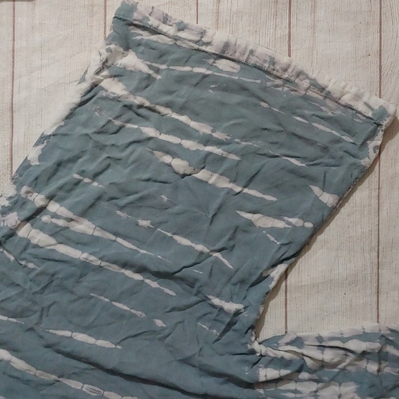 Sim & Sam Blue Tie-Dye Kimono - Picture 3 of 9